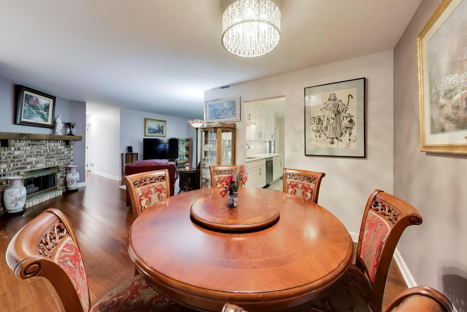 1456 North Elmhurst Road, Unit 101A Mount Prospect, IL 60056 - Photo 11 of 40 Gallery Image 11