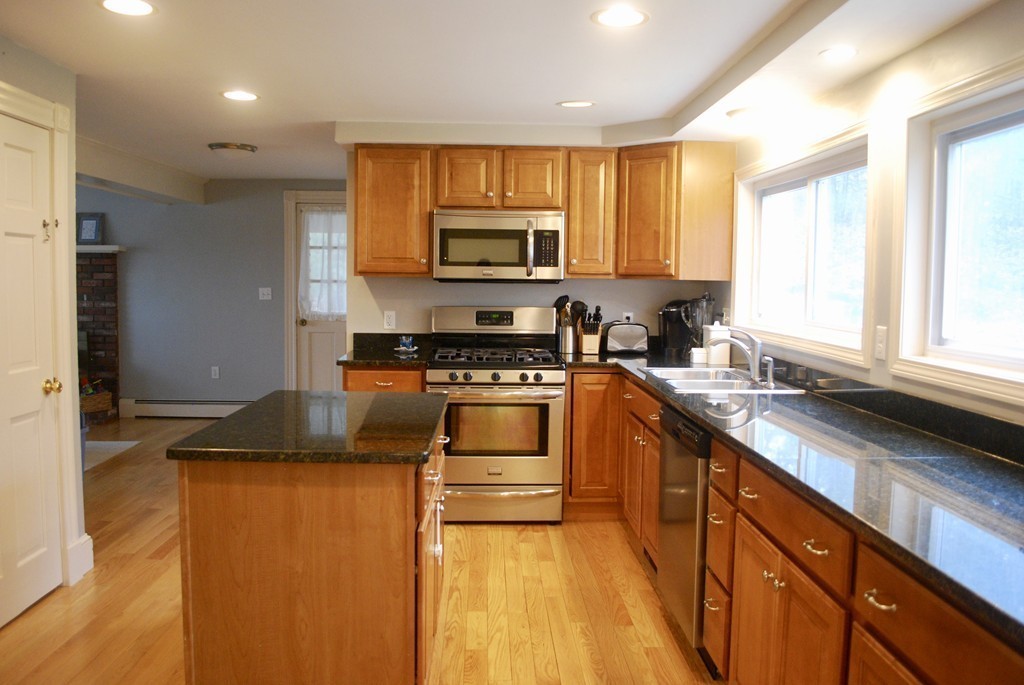 1 Fern Road Andover, MA 01810 - Photo 3 of 30