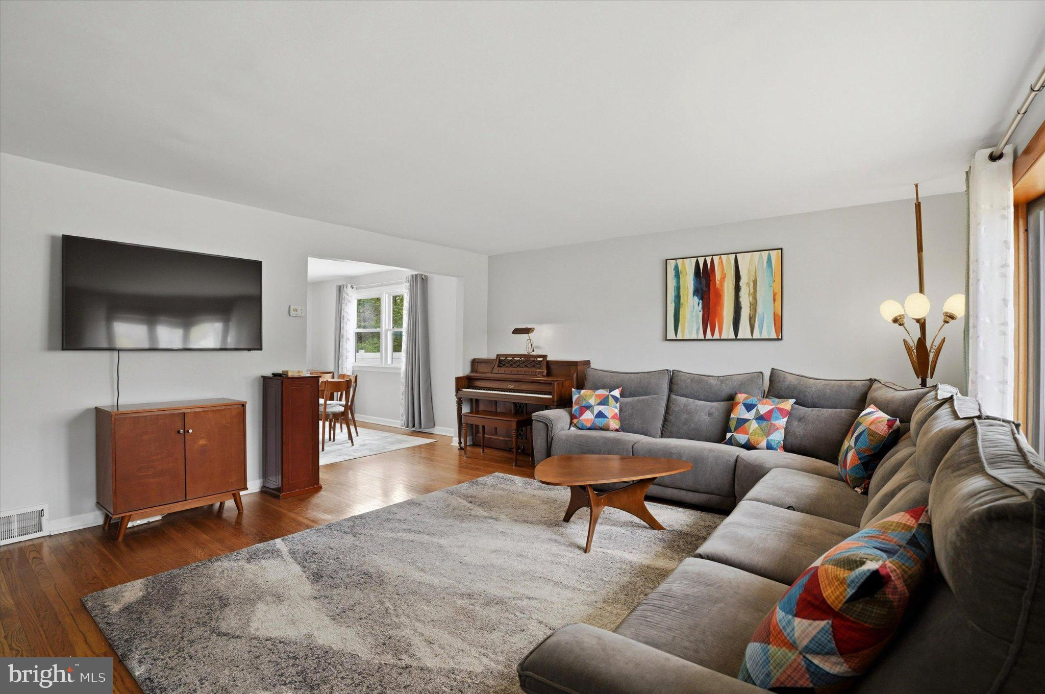 308 Lewis Road Springfield, PA 19064 - Photo 2 of 34 Bright and inviting living space.