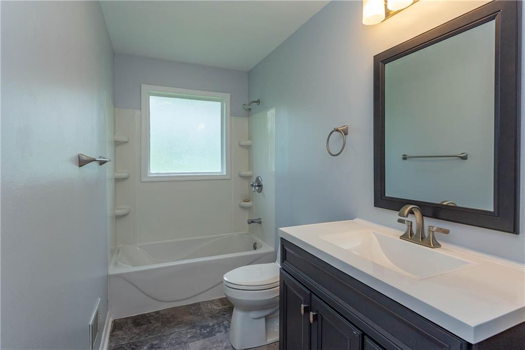 7021 Hague Road Indianapolis, IN 46256 - Photo 13 of 20 Gallery Image 13