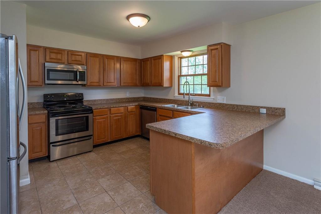 7021 Hague Road Indianapolis, IN 46256 - Photo 5 of 20 Gallery Image 5