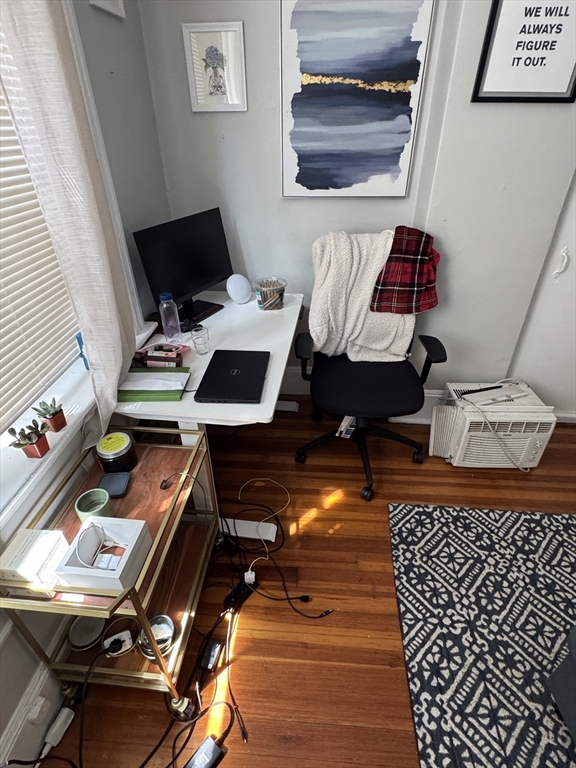 448-452 Hanover Street, Unit 402 Boston, MA 02113 - Photo 20 of 25