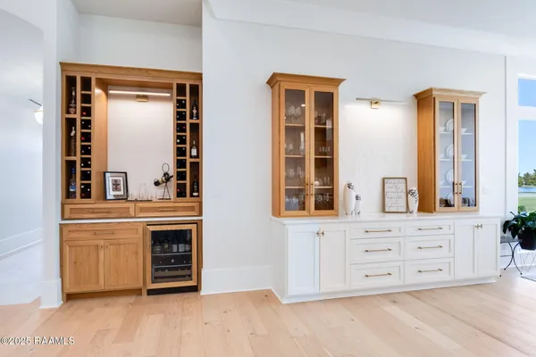 $1,899,999 | 203 Alsway Lane, Broussard, LA 70518