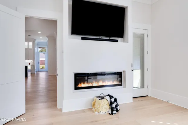 $1,999,999 | 203 Alsway Lane, Broussard, LA 70518