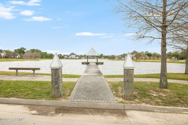 $1,999,999 | 203 Alsway Lane, Broussard, LA 70518