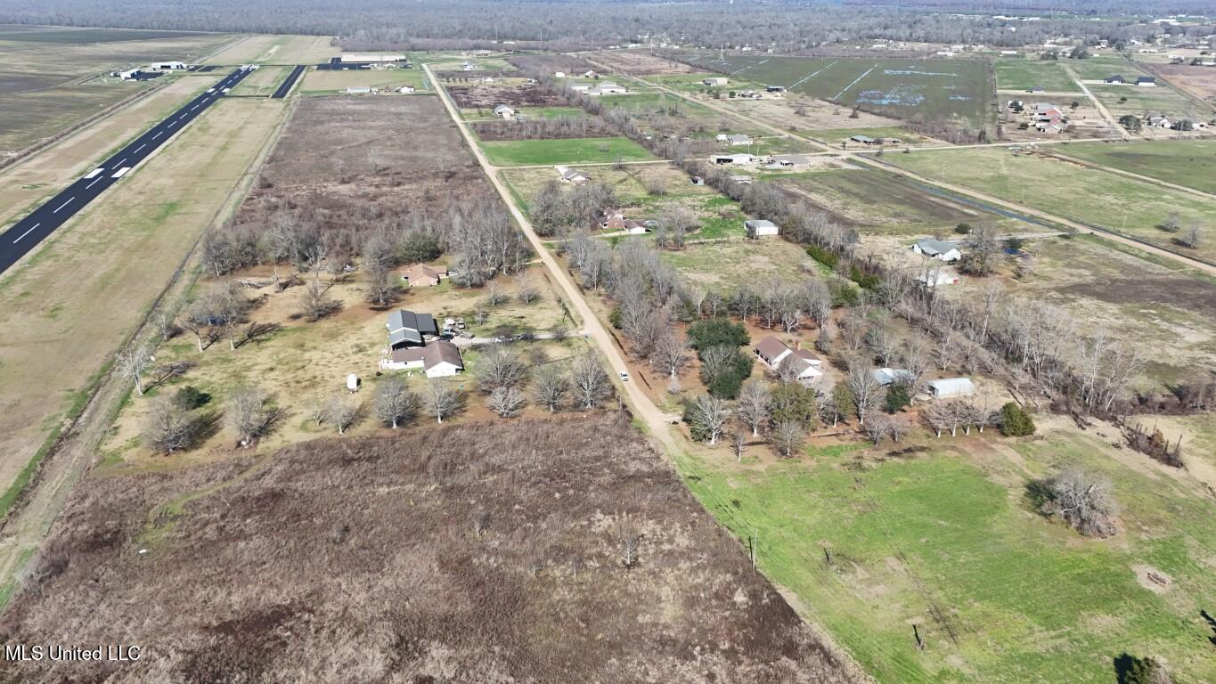 517 Forest Road Vidalia, LA 71373 - Photo 5 of 19 DJI_20260128112242_0084_D (Medium)