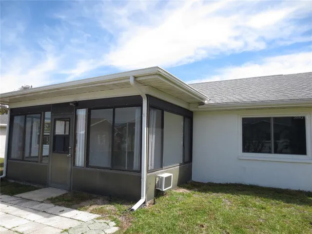 $2,575 | 1676 Caledonia Drive, Palm Harbor, FL 34684