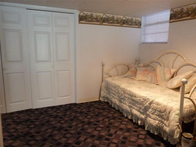 521 Peach Orchard Road Clinton, TN 37716 - Photo 14 of 40 Peach_Orchard,_521_P1070163_(2)