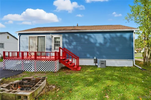 $209,900 | 119 Hackett Drive, Tonawanda, NY 14150