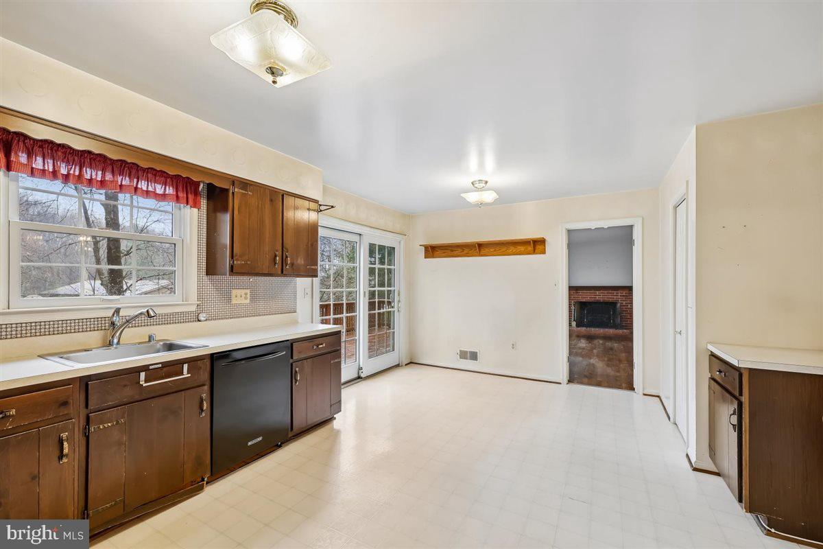 13724 Bridgewater Drive Silver Spring, MD 20904 - Photo 25 of 99