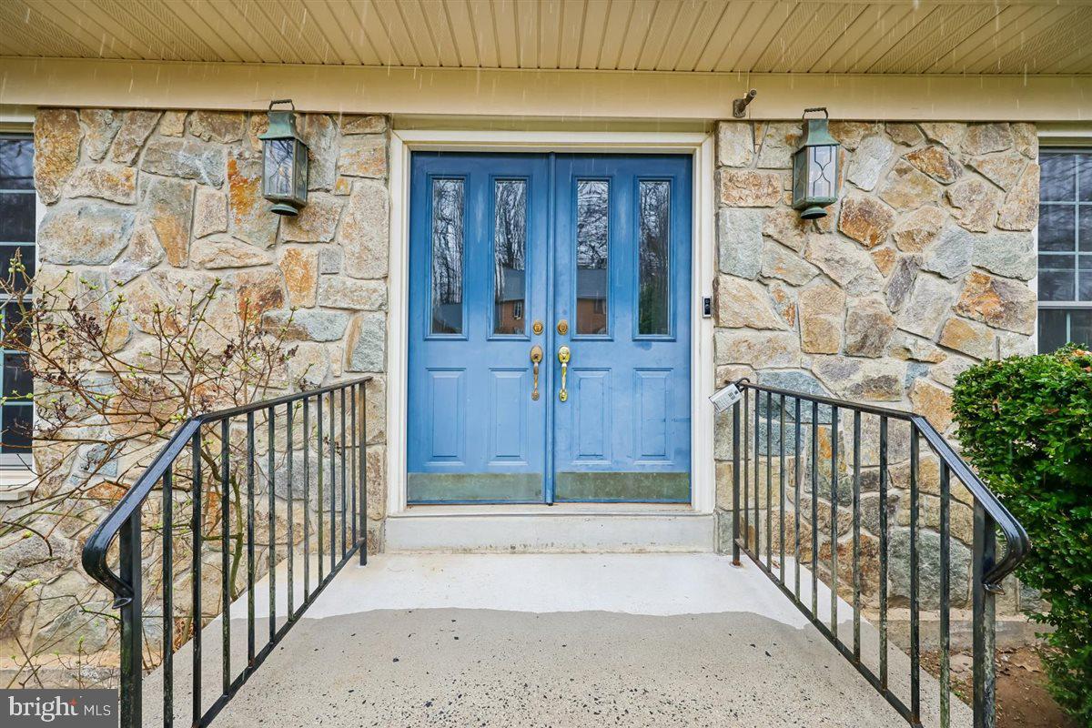 13724 Bridgewater Drive Silver Spring, MD 20904 - Photo 7 of 99