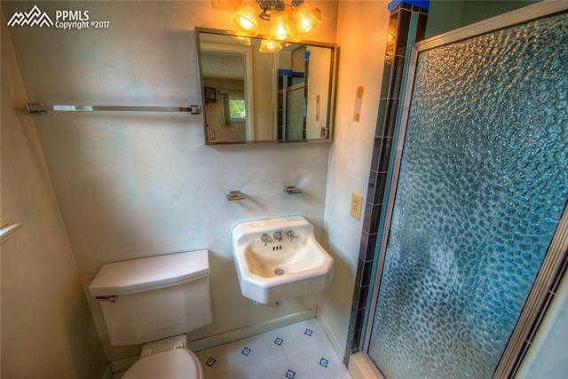 702 Castle Road Colorado Springs, CO 80904 - Photo 15 of 29 Master Bath