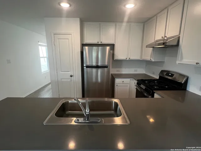 $1,645 | 14063 Wool Park, San Antonio, TX 78252