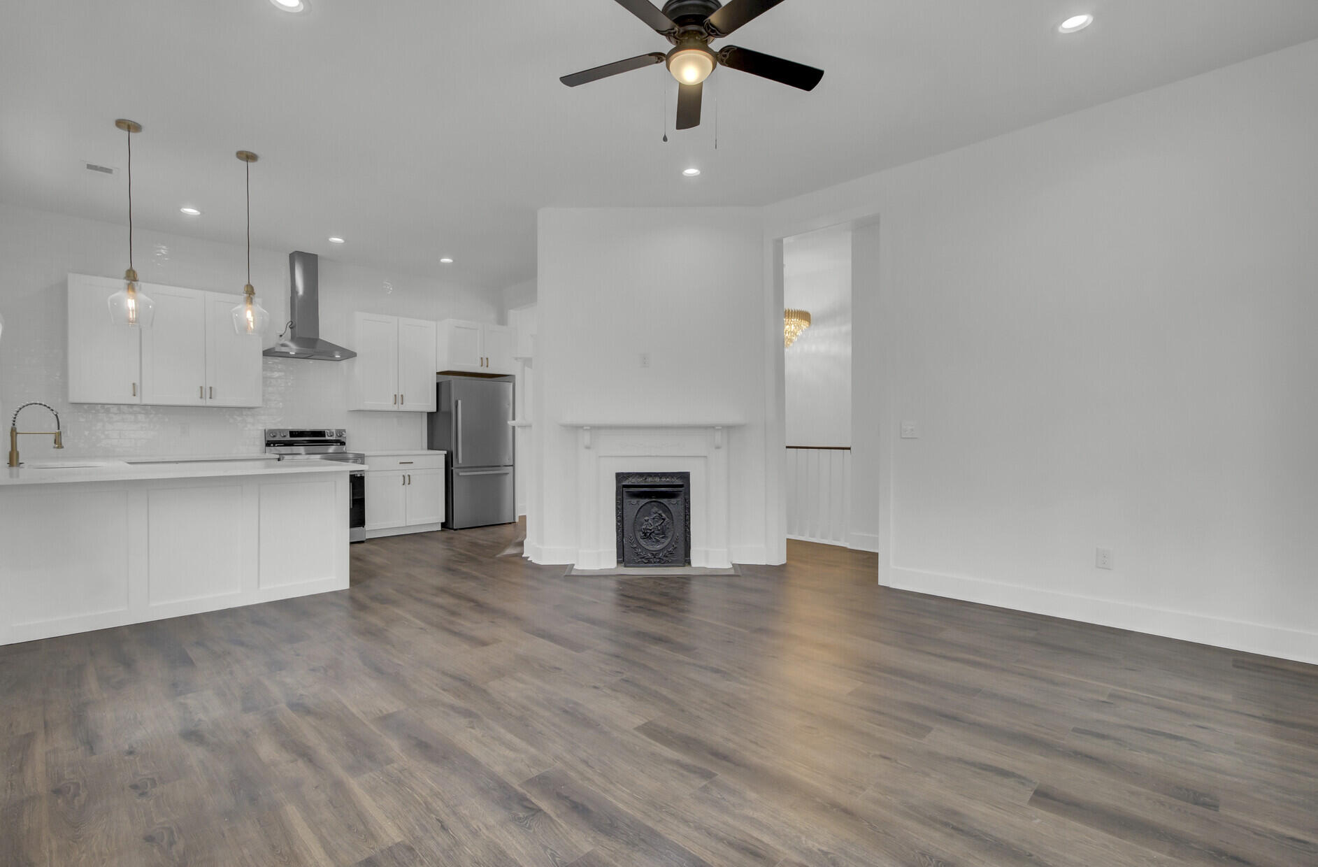 124 Fishburne Street Charleston, SC 29403 - Photo 9 of 18 Unit 2: Kitchen/Living Room