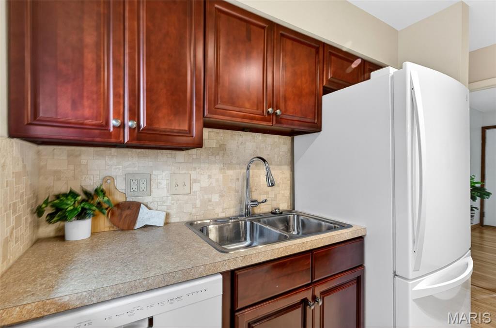 1017 Reavis Barracks Road St. Louis, MO 63125 - Photo 10 of 45 Gallery Image 10