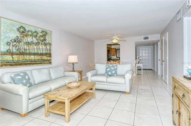 $2,000 | 5133 Willow Links, Unit 11, Sarasota, FL 34235