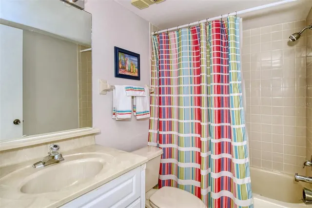 $2,000 | 5133 Willow Links, Unit 11, Sarasota, FL 34235