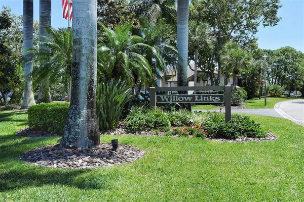$2,000 | 5133 Willow Links, Unit 11, Sarasota, FL 34235