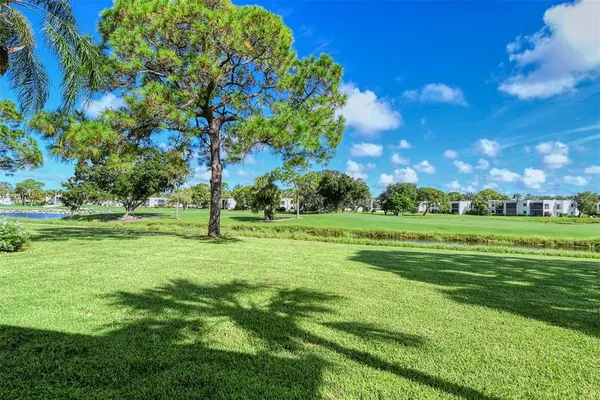 $2,000 | 5133 Willow Links, Unit 11, Sarasota, FL 34235