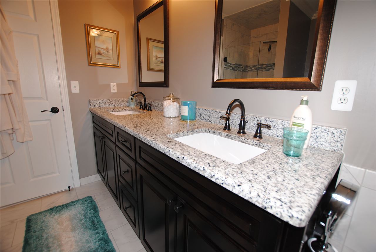 2834 Long Meadow Lane Rochester, MI 48307 - Photo 34 of 51 31376900-33.JPG