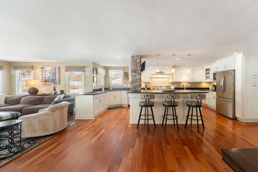 118 Robinette Road Stoughton, MA 02072 - Photo 12 of 40 Gallery Image 12
