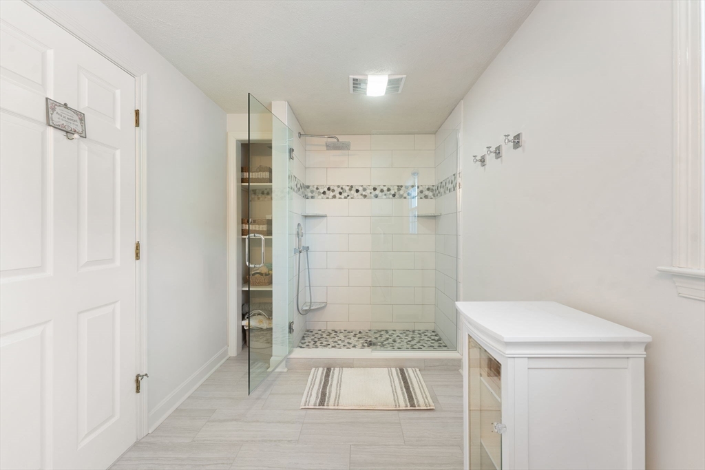 118 Robinette Road Stoughton, MA 02072 - Photo 24 of 40 Gallery Image 24