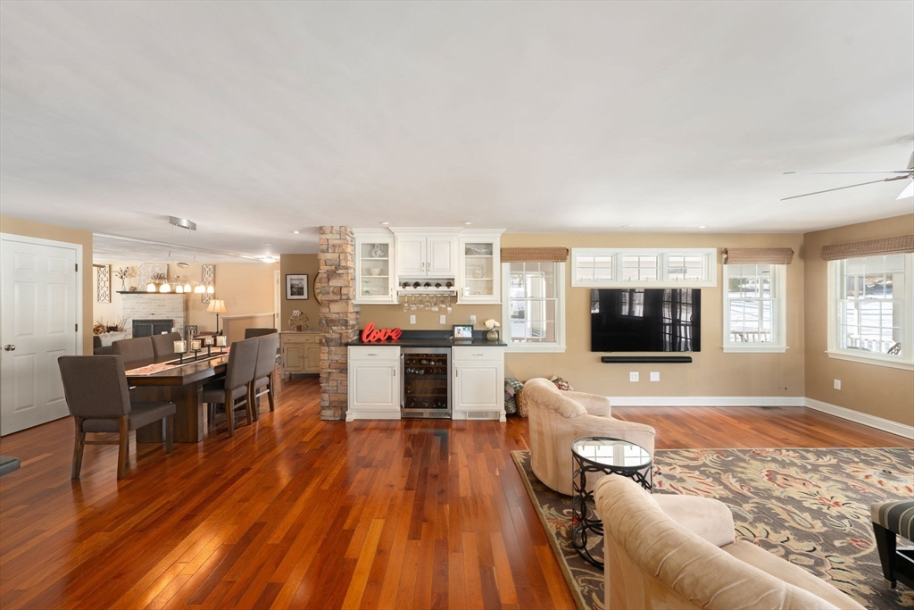 118 Robinette Road Stoughton, MA 02072 - Photo 10 of 40 Gallery Image 10