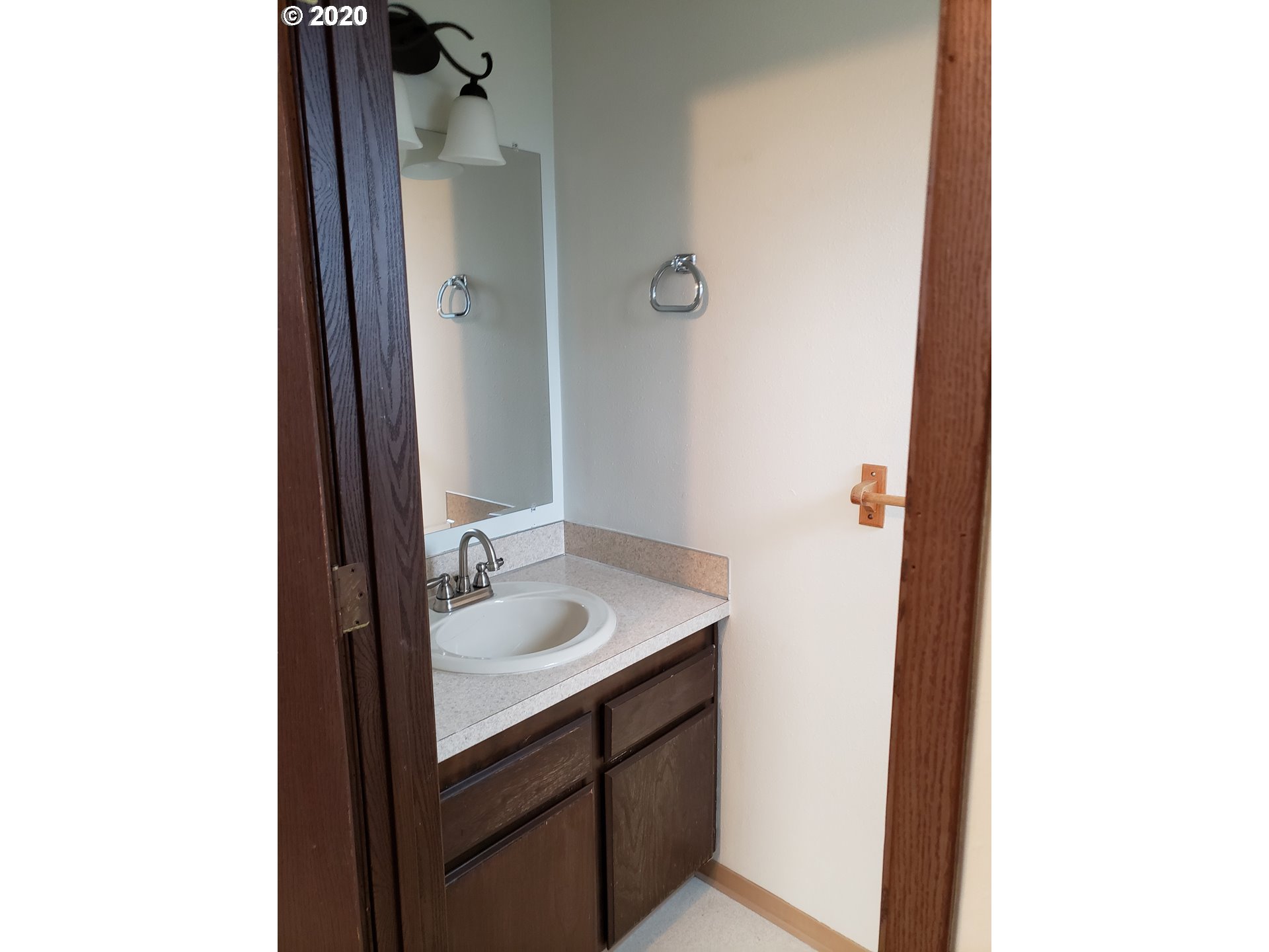 1873 14th Street Springfield, OR 97477 - Photo 6 of 11 Gallery Image 6