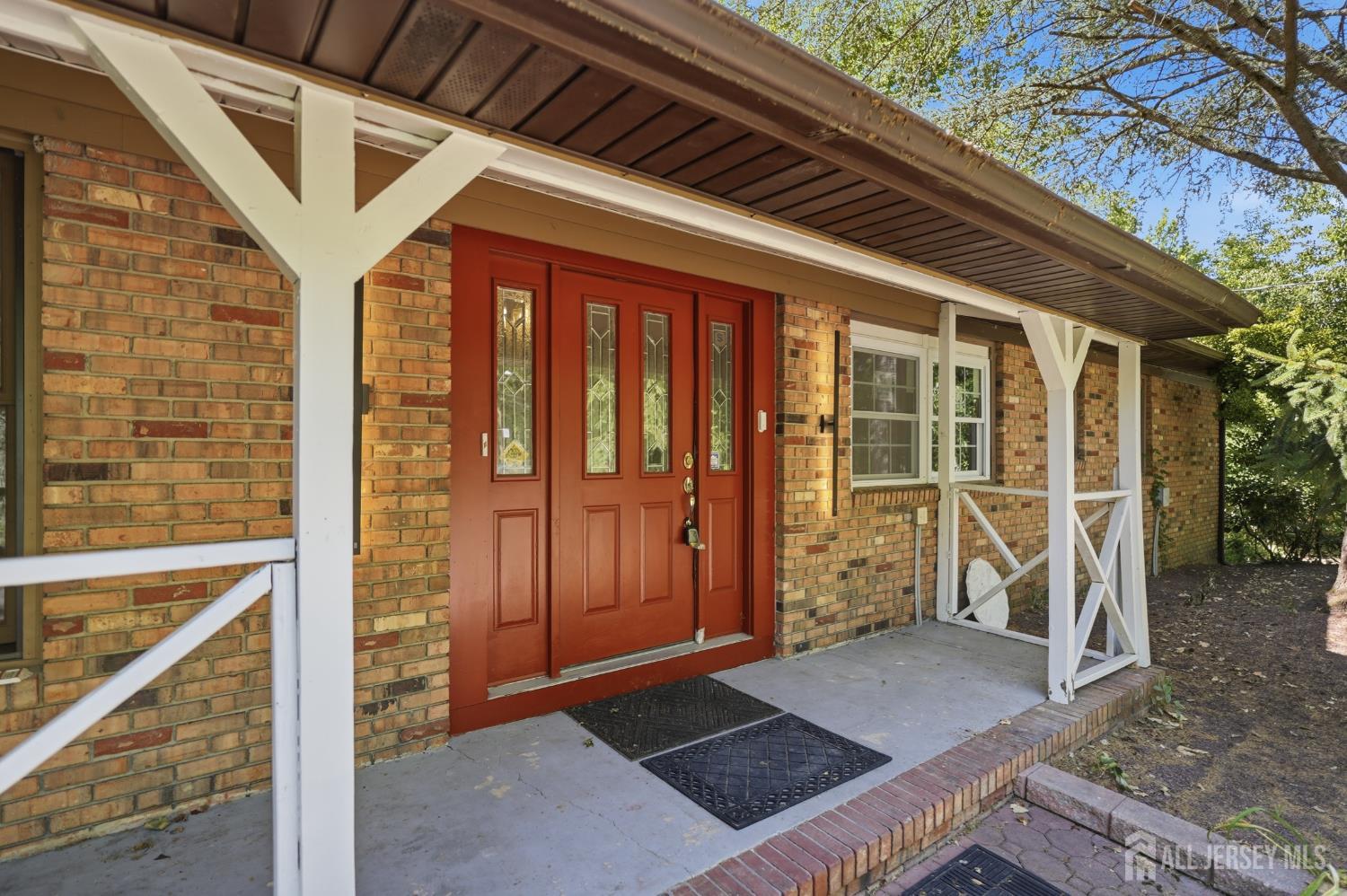 109 Fresh Ponds Road Monroe Township, NJ 08831 - Photo 3 of 41