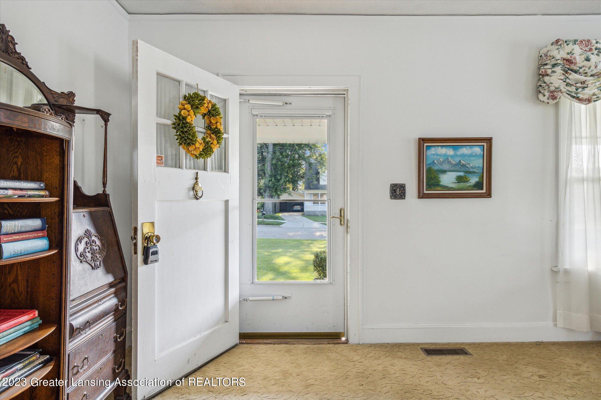 719 Bretton Road Lansing, MI 48917 - Photo 6 of 41 07-photo-7