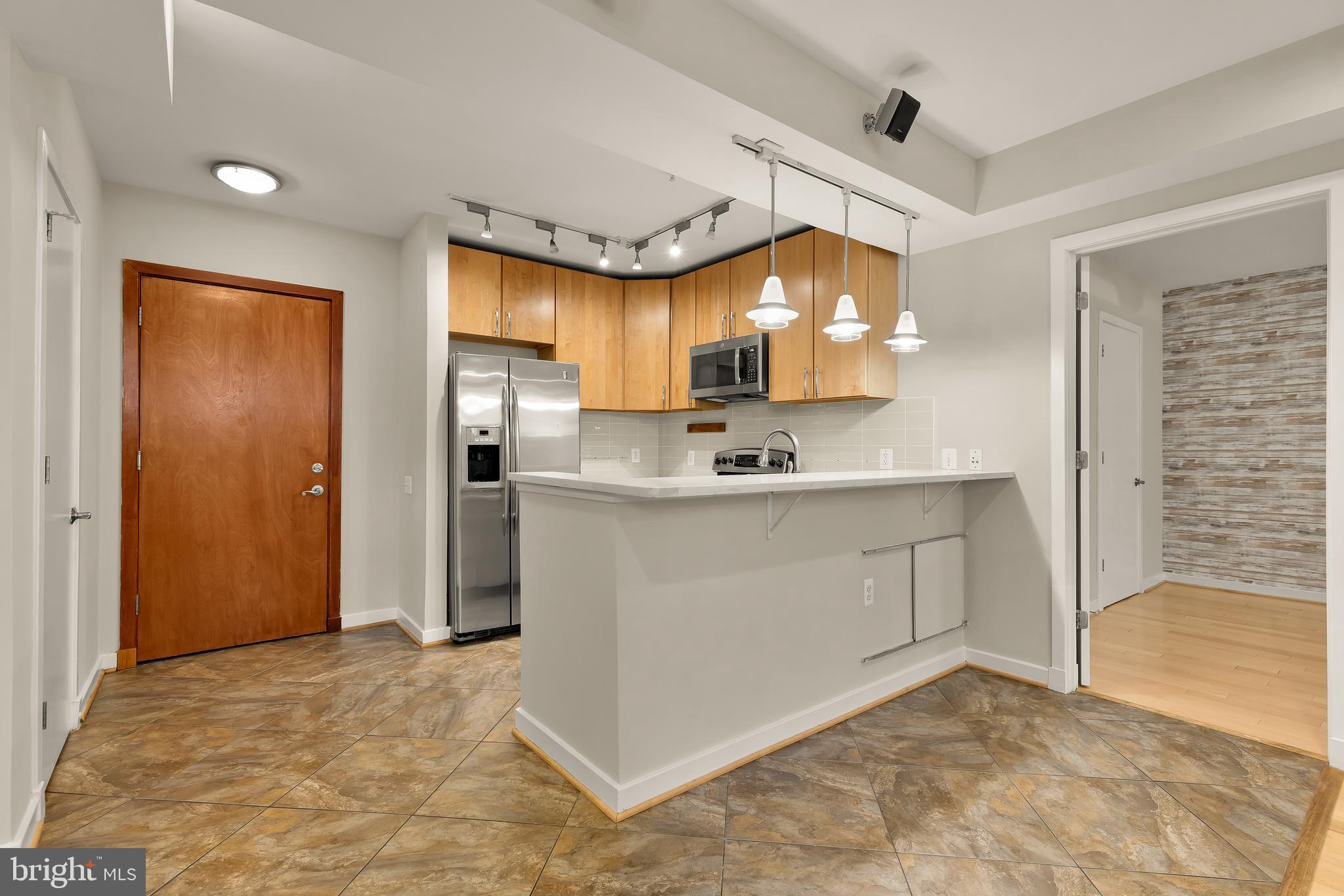 2412 17th Street Northwest, Unit C03 Washington, DC 20009 - Photo 8 of 26
