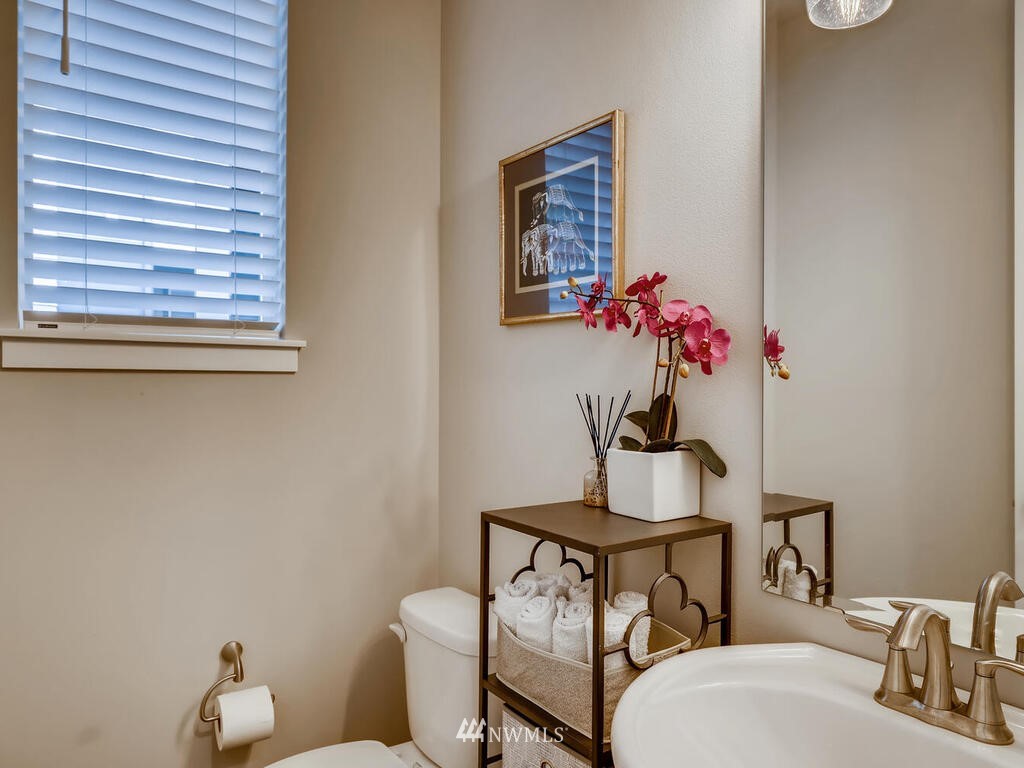615 238th Street Southeast, Unit E Bothell, WA 98021 - Photo 14 of 25