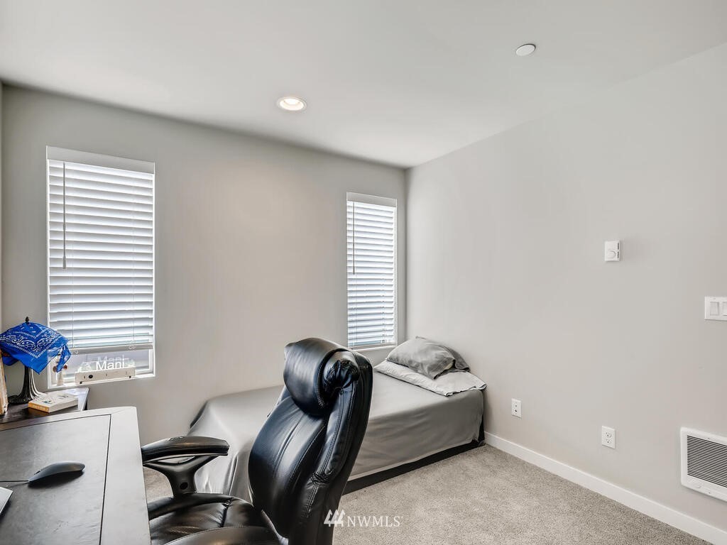 615 238th Street Southeast, Unit E Bothell, WA 98021 - Photo 19 of 25