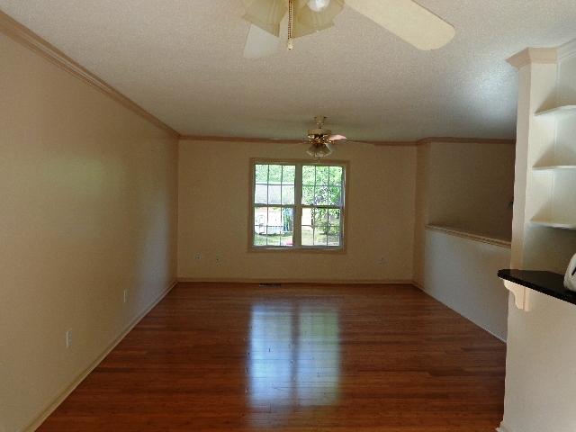 103 Iron Road Summerville, SC 29486 - Photo 3 of 30 Living Room