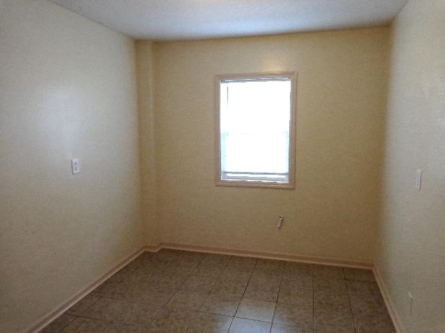 103 Iron Road Summerville, SC 29486 - Photo 25 of 30 Laundry room?mud room