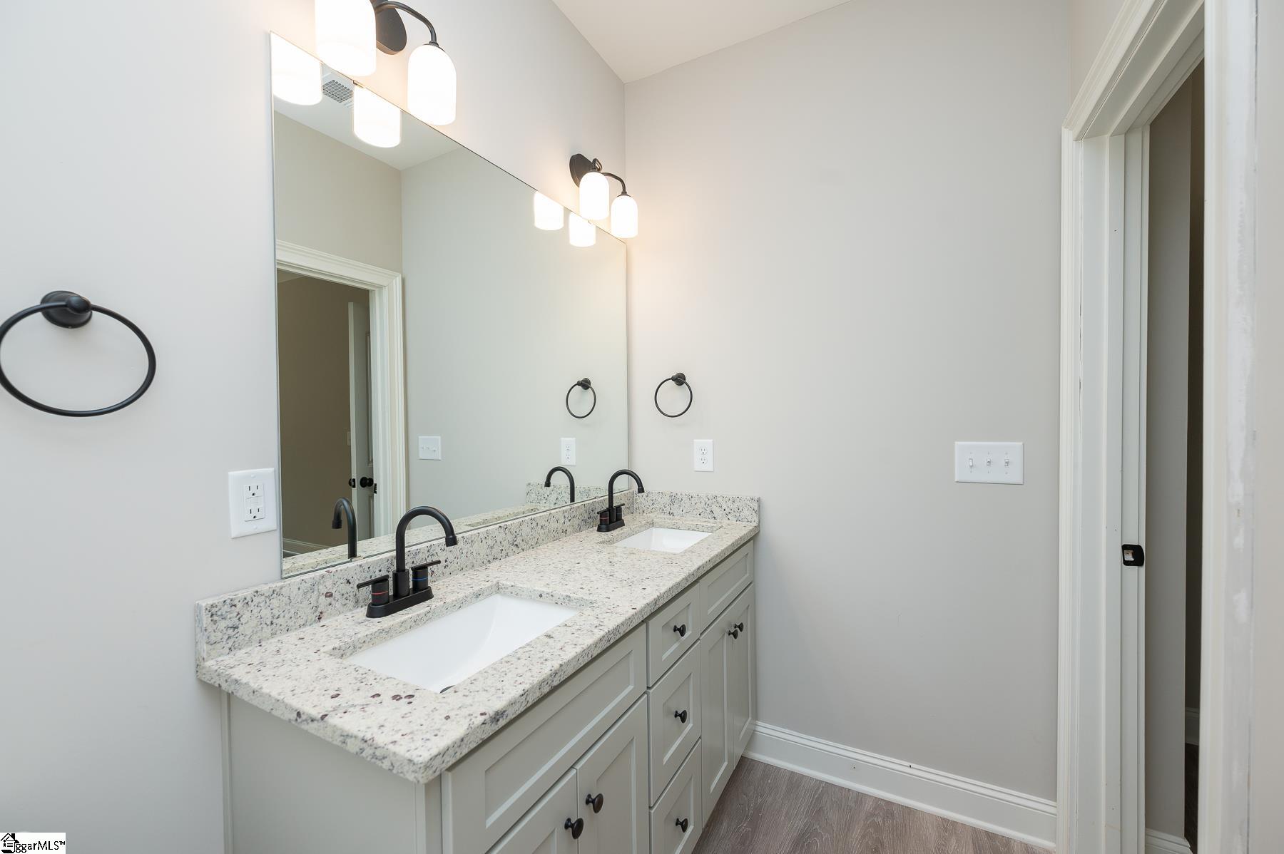 486 Hellams Road Gray Court, SC 29645 - Photo 21 of 32
