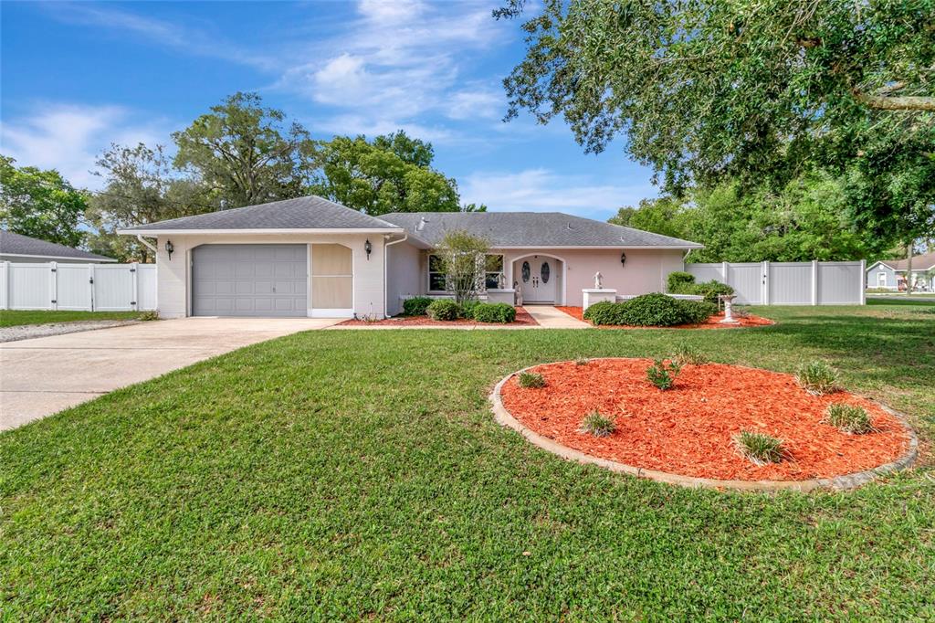 10412 Avila Street Spring Hill, FL 34608 - Photo 3 of 41