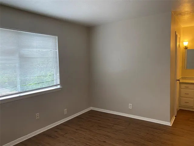 $930 | 4606 Monarch Street, Unit 104, Dallas, TX 75204