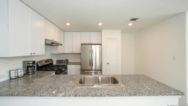 $1,695 | 5926 Seaside Drive, Converse, TX 78109