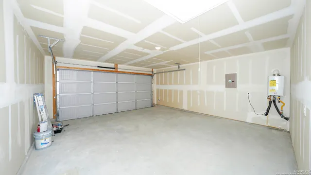 $1,695 | 5926 Seaside Drive, Converse, TX 78109