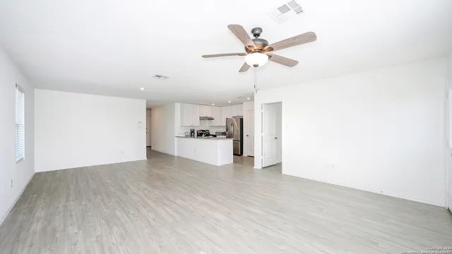 $1,695 | 5926 Seaside Drive, Converse, TX 78109