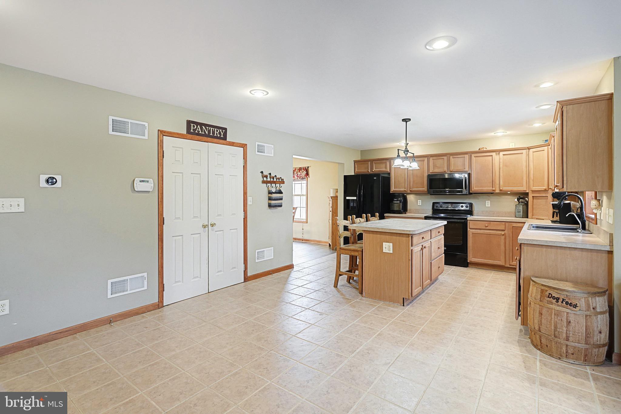 685 Main Ext Street Felton, PA 17322 - Photo 8 of 32