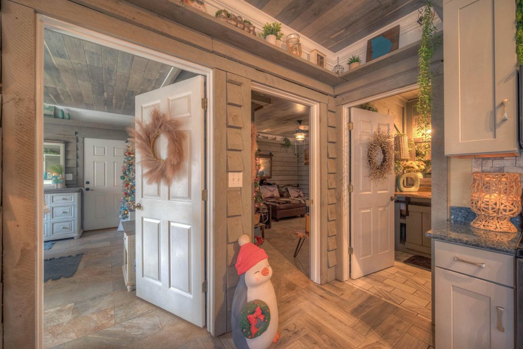 2875 Hickory Cove Murphy, NC 28906 - Photo 36 of 87 a view of an entryway and livingroom