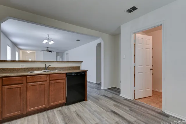 $1,495 | 10903 Dewlap Trail, San Antonio, TX 78245