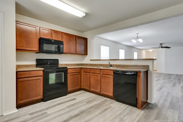 $1,495 | 10903 Dewlap Trail, San Antonio, TX 78245