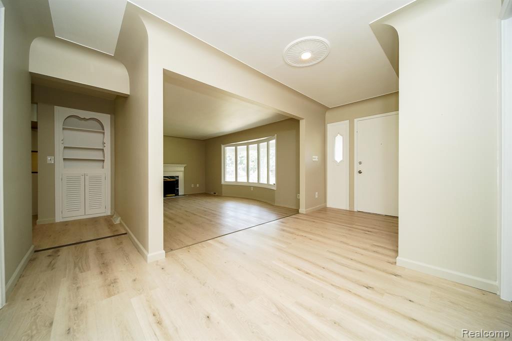 2949 Lacota Road Waterford, MI 48328 - Photo 19 of 67 Gallery Image 19