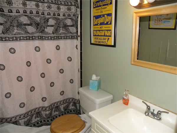 46 Curlew Road Quincy, MA 02169 - Photo 12 of 16 Gallery Image 12