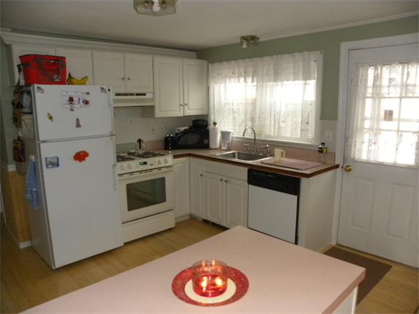 46 Curlew Road Quincy, MA 02169 - Photo 3 of 16 Gallery Image 3