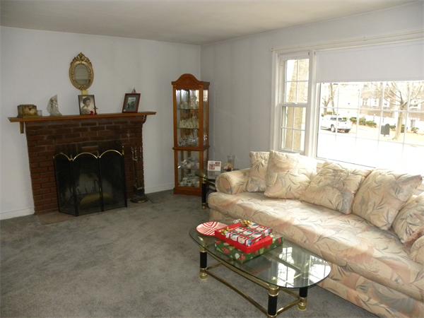 46 Curlew Road Quincy, MA 02169 - Photo 7 of 16 Gallery Image 7