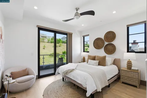 $4,150,000 | 11 Bigleaf Road, Orinda, CA 94563